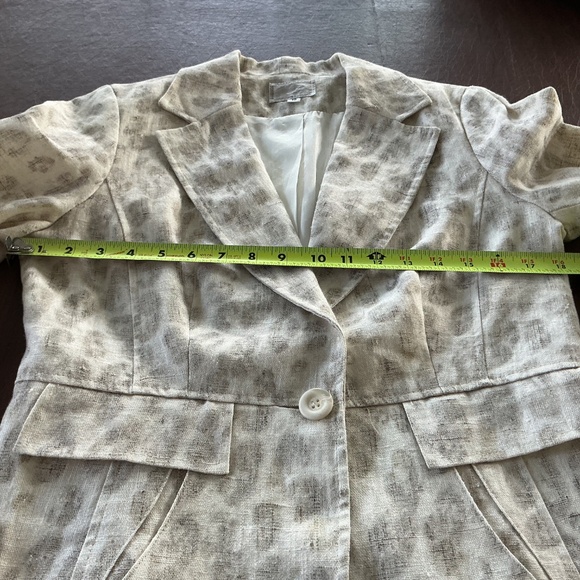 Alberto Makali Size 10 Cream Tan Linen Jacket Blazer Abstract Print USA Made - Picture 8 of 14